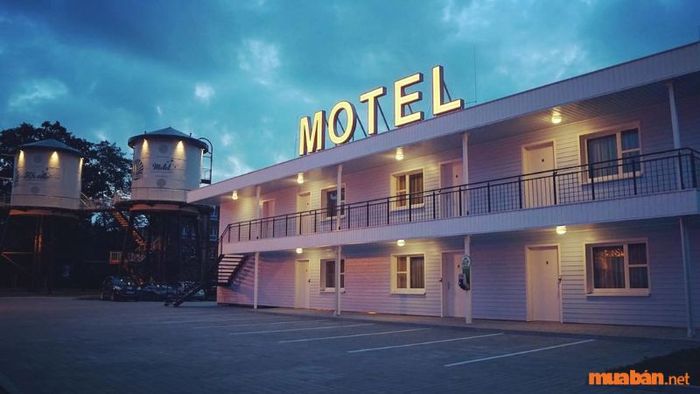Motel là một hình thức lưu trú ngắn hạn.