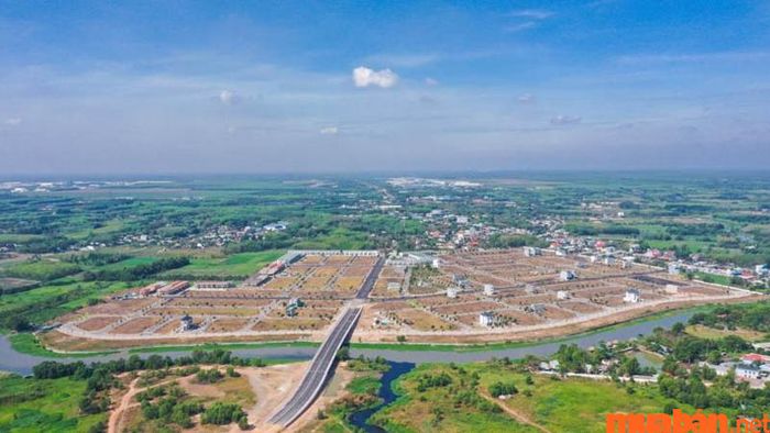 Giá trị đất nền gia tăng nhanh chóng theo sự phát triển của dự án và khu vực lân cận.