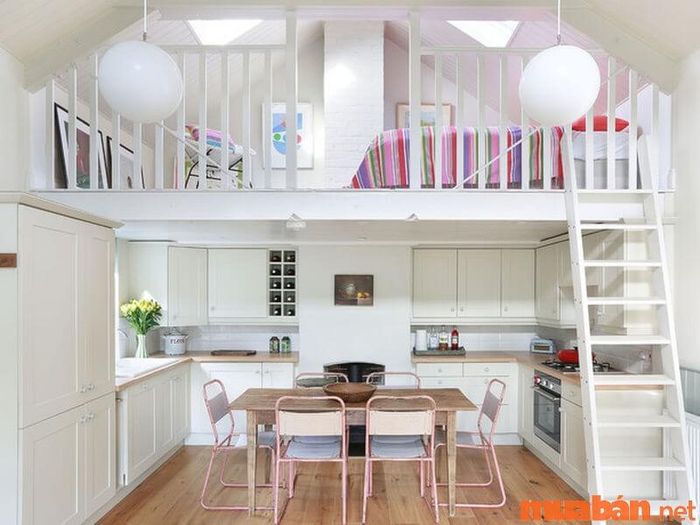 Tận dụng không gian gác lửng được xem là một phương pháp sắp xếp phòng trọ hợp lý