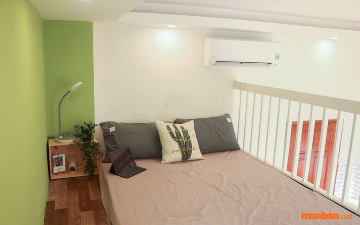 Cách trang trí khu ngủ trên gác của phòng trọ một cách đơn giản