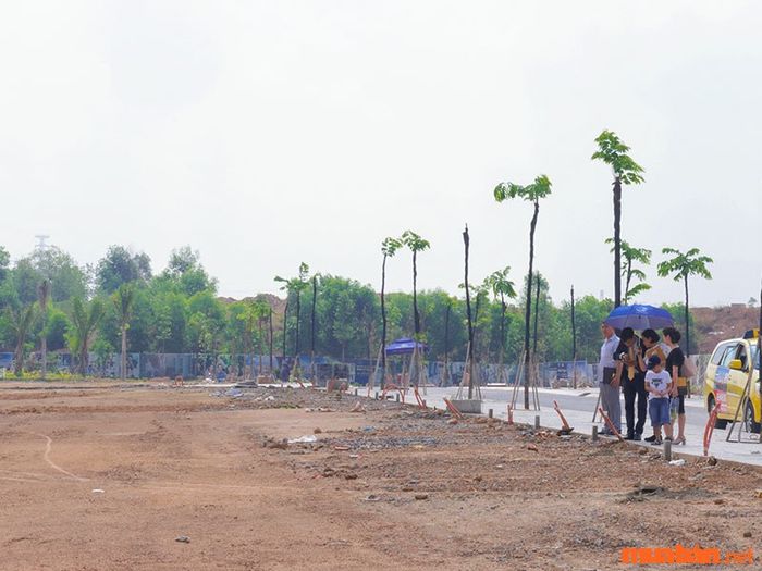 Nếu bạn muốn bán đất nhanh, đừng quên tìm đến môi giới nhé!