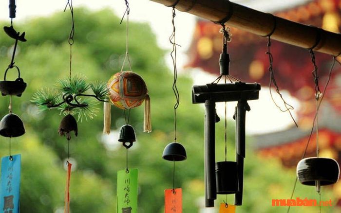 Chuông gió có khả năng giúp cân bằng âm dương cho những ngôi nhà thóp hậu