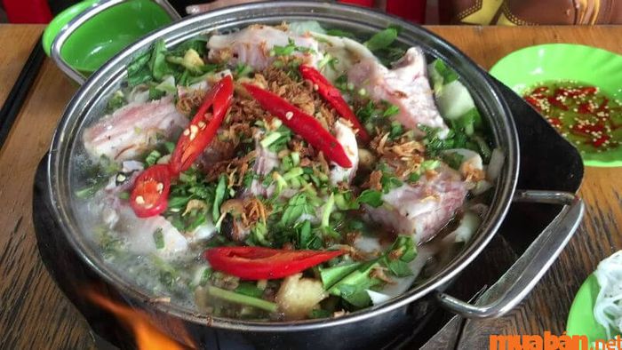 Lẩu Cá Đuối Trương Công Định