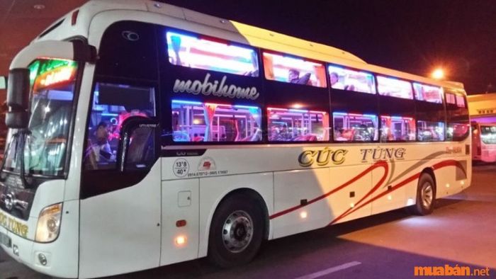 Nhà xe Cúc Tùng