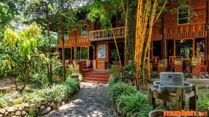 Sapa Riverside Ecolodge là một khu nghỉ dưỡng boutique, ấm áp và thanh bình