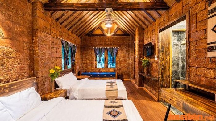 Sapa Riverside Ecolodge sở hữu 7 phòng được thiết kế theo phong cách nhà sàn truyền thống
