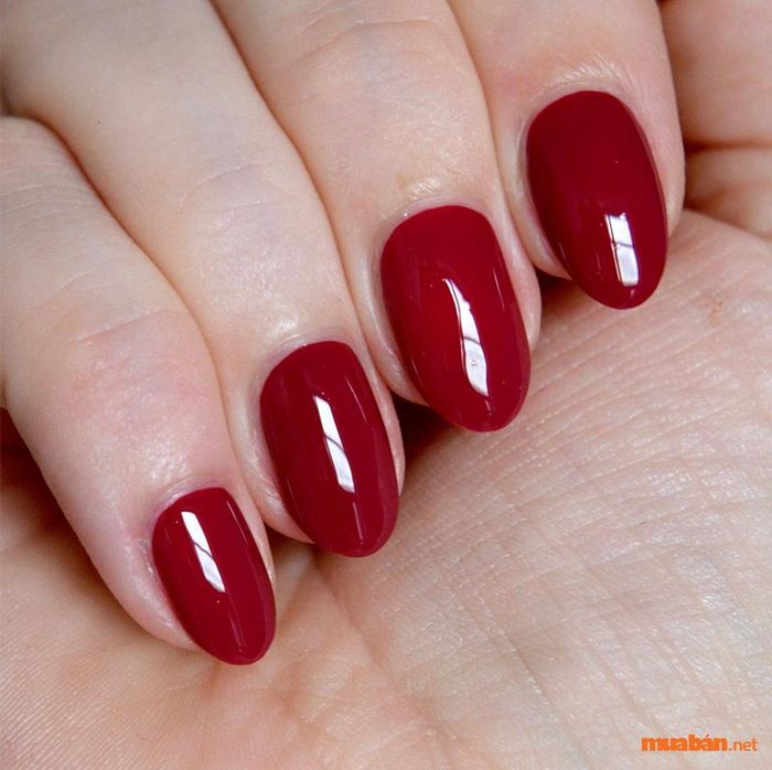 Bộ nail đơn giản dành cho cô nàng có làn da sáng