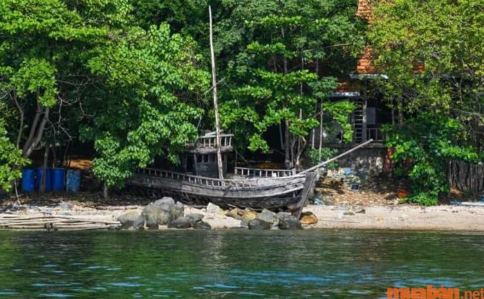 Khi du lịch đến Hà Tiên, bạn đừng quên ghé thăm Đảo Hải Tặc một lần nhé!
