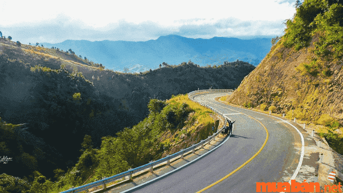 Có những phương tiện nào để đến Măng Đen?