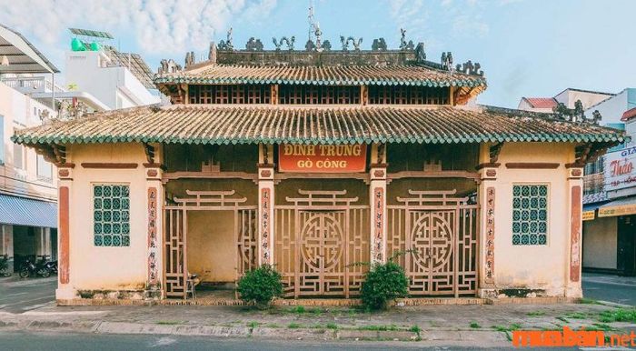 Gò Công có gì thú vị? Một nét cổ kính thiêng liêng tại ngôi Đình Trung