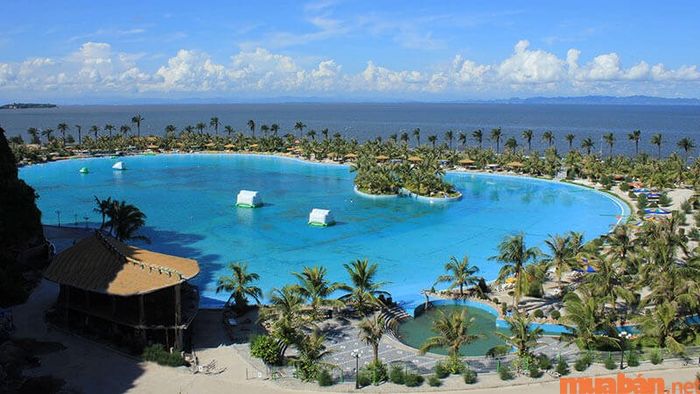 Biển Đồ Sơn luôn mang đến cho du khách một không gian sinh thái trong lành và dễ chịu.