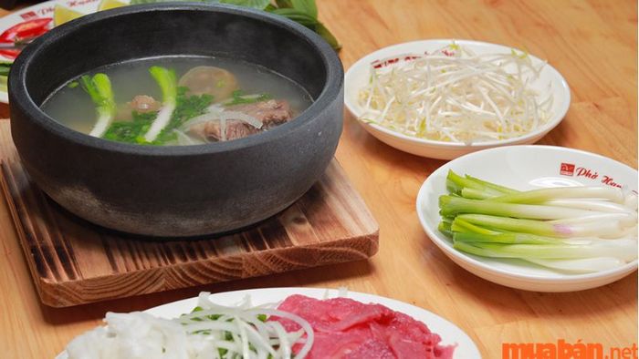 Quán ăn đêm Nha Trang - Phở Hạnh Phúc