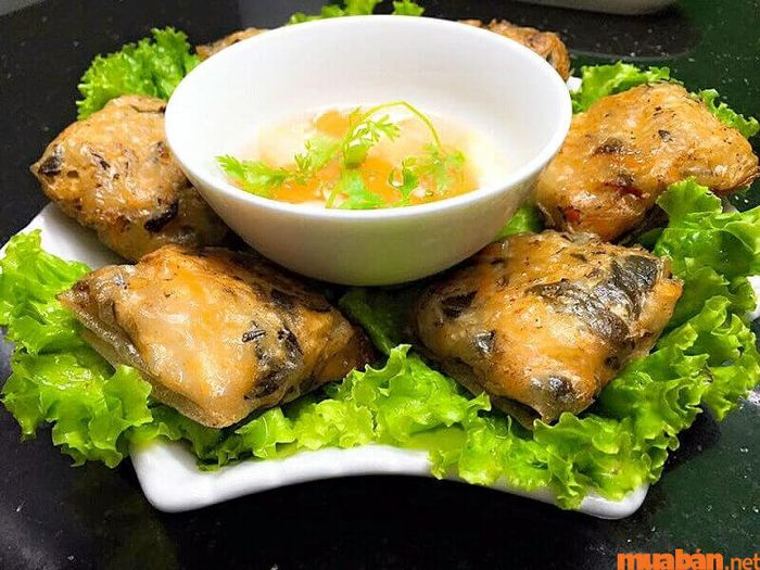 Nem cua bể là món quà tuyệt vời nên chọn mua