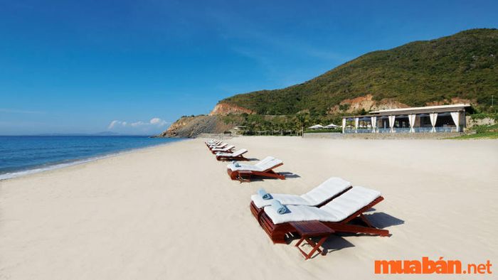 Bãi biển Lò Vôi - một trong những thiên đường biển nổi bật nhất ở Côn Đảo