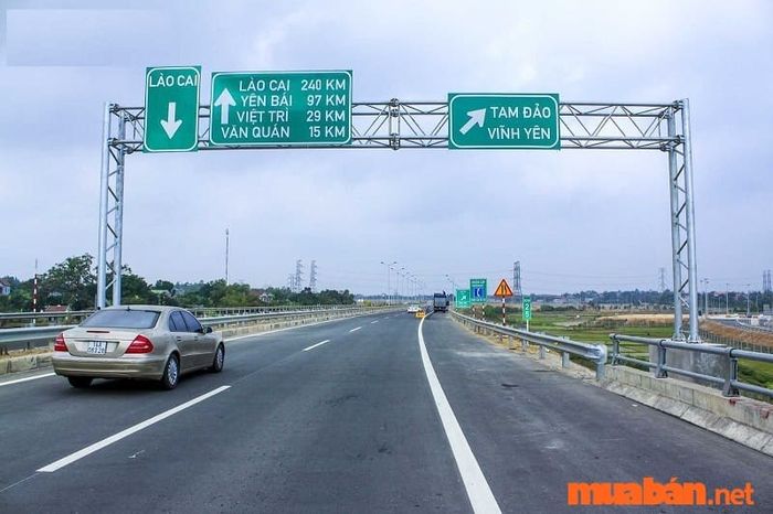 Hiện có nhiều nhà xe cung cấp vé xe từ Hà Nội đến Lào Cai