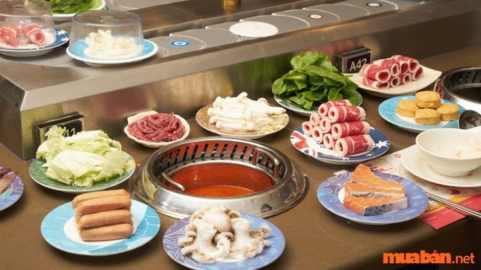 Kichi Kichi ở Tân Bình là lựa chọn hoàn hảo cho những tín đồ mê lẩu, với giá cả hợp lý và dịch vụ phục vụ chu đáo.