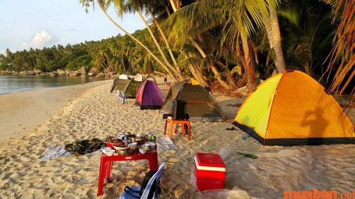 Cắm trại tại Bãi Cây Mến để ngắm bình minh tuyệt đẹp