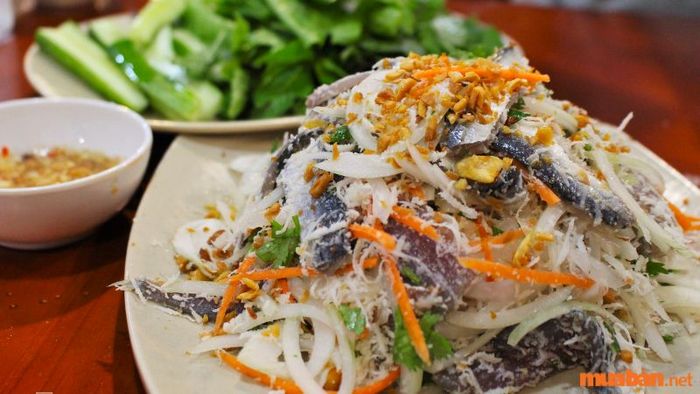 Gỏi cá trích