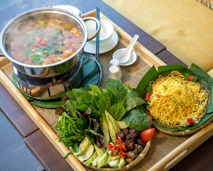 lẩu riêu cua bắp bò