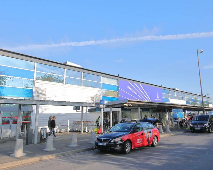 phương thức di chuyển từ sân bay Charles De Gaulle về trung tâm