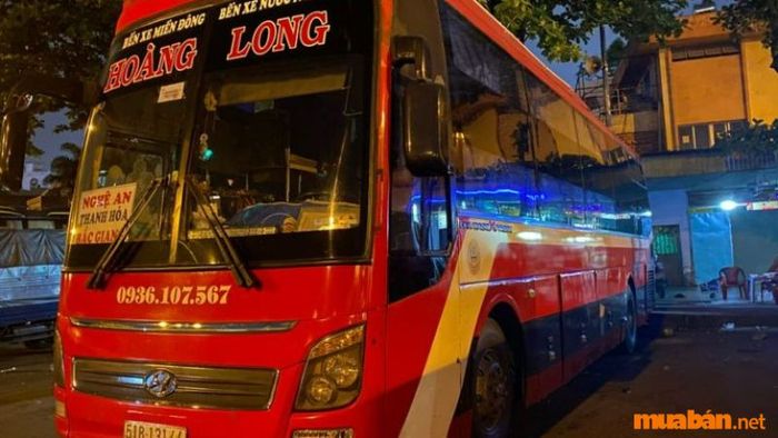Vé xe từ Sài Gòn đến Hà Tĩnh: Nhà xe Hoàng Long (Đỏ)