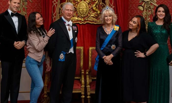Tượng sáp của Vua Charles III và Nữ hoàng Camilla