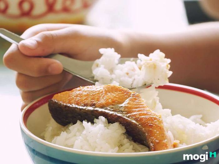 Mẹo xử lý hóc xương cá tại nhà