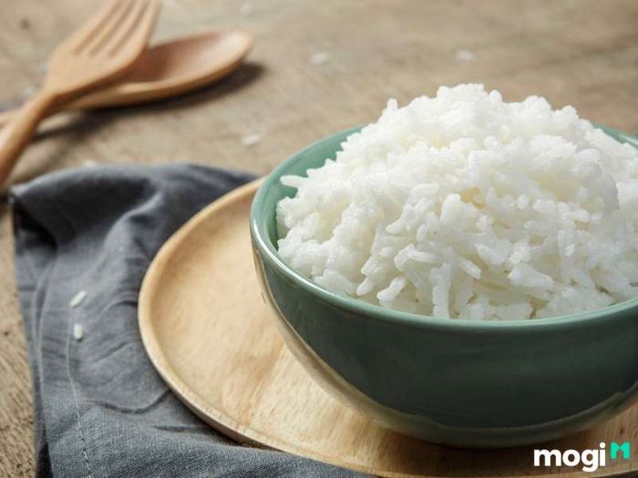 Cách chữa hóc xương cá bằng cơm nóng
