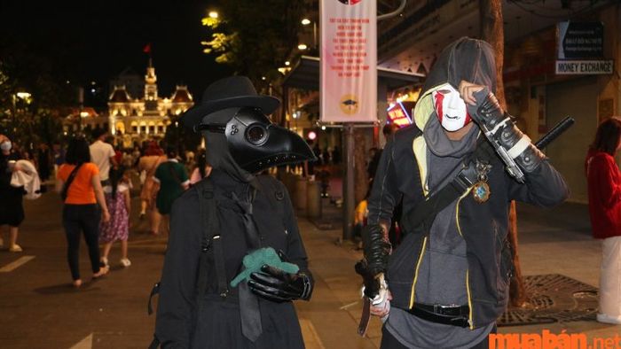 Tham gia vui chơi Halloween tại phố đi bộ Nguyễn Huệ