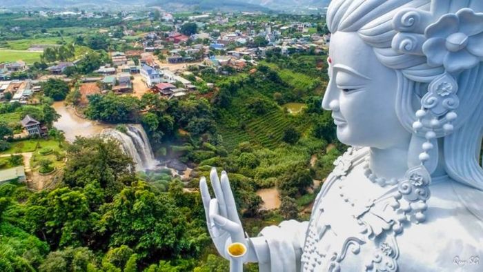 Chùa Linh Ẩn ở Đà Lạt: Kinh nghiệm tham quan Linh Ẩn Tự
