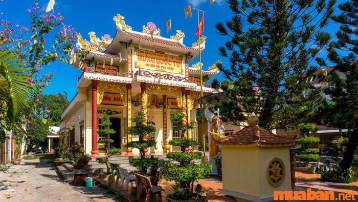 Chùa Hưng Quốc Tự ở Phú Quốc mang đậm phong cách kiến trúc truyền thống Việt Nam
