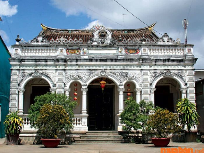 Nhà cổ Huỳnh Thủy Lê