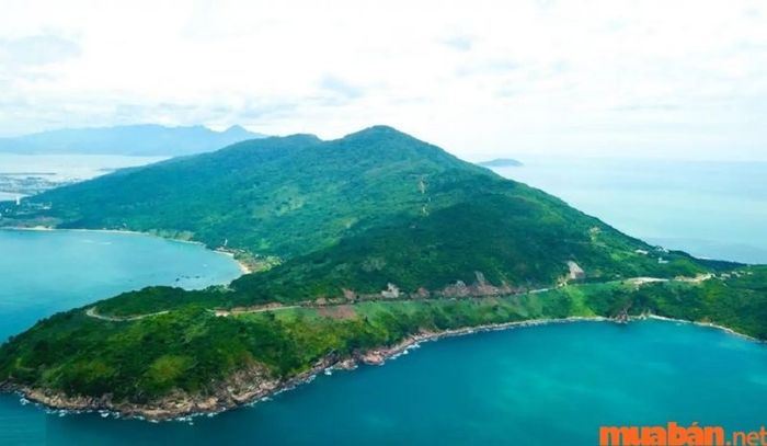 Bán đảo Sơn Trà được coi như một thiên đường nghỉ dưỡng