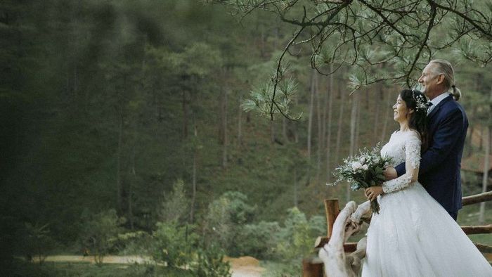 Với cảnh sắc thiên nhiên thơ mộng, Làng Cù Lần chính là lựa chọn lý tưởng cho những bộ ảnh cưới đầy lãng mạn.