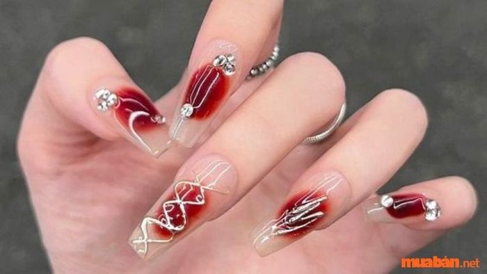 Mẹo giữ màu nail đỏ lâu dài