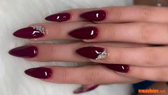 Mẫu nail đỏ đất 1