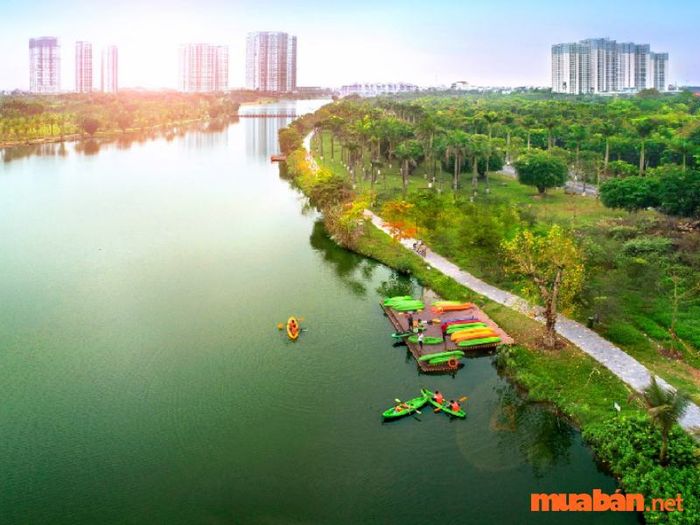 Ecopark Hưng Yên có gì thú vị? - Vịnh hồ Aqua Bay rộng lớn và thoáng đãng