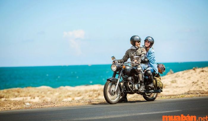 Bạn có thể nhanh chóng đặt thuê xe qua Mytour.