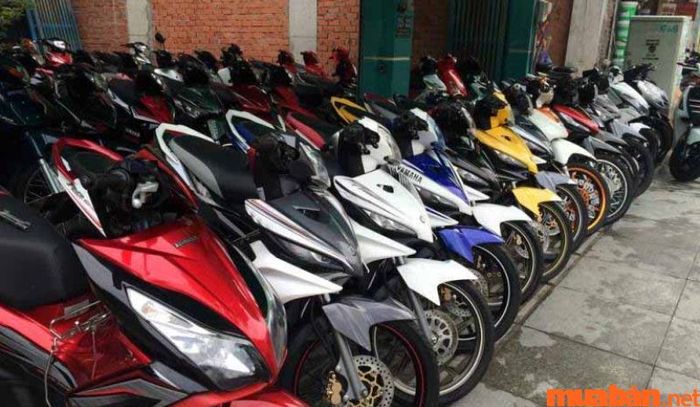 Cửa hàng cho thuê xe máy Lê Nở chuyên cung cấp các dòng xe phổ thông.