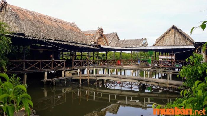 Du khách có thể lựa chọn homestay để cảm nhận không khí thiên nhiên tươi mát.