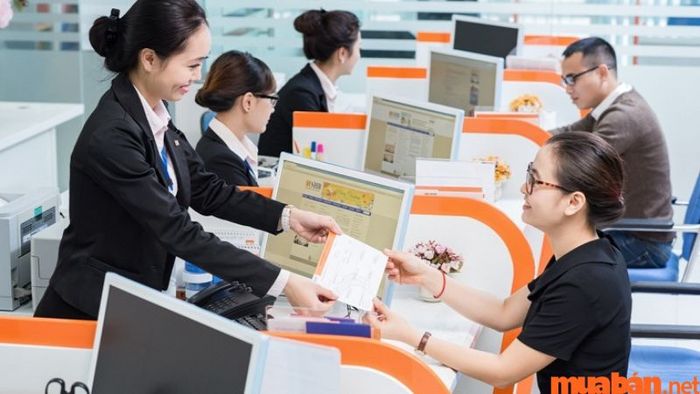 Đại diện/Nhân viên chăm sóc khách hàng