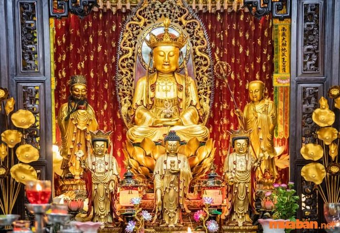Chùa xin xăm bằng máy ở quận 5