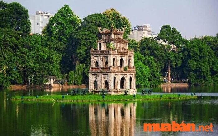 Hồ Gươm - Viên ngọc lấp lánh giữa lòng Thủ đô Hà Nội
