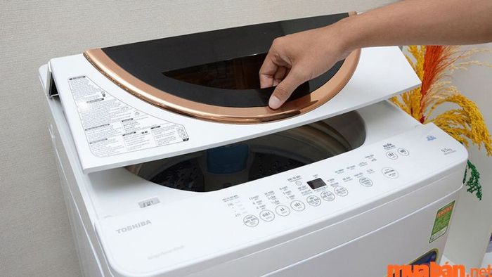 Lỗi E23 trên máy giặt Toshiba do cửa máy giặt không được đóng kín