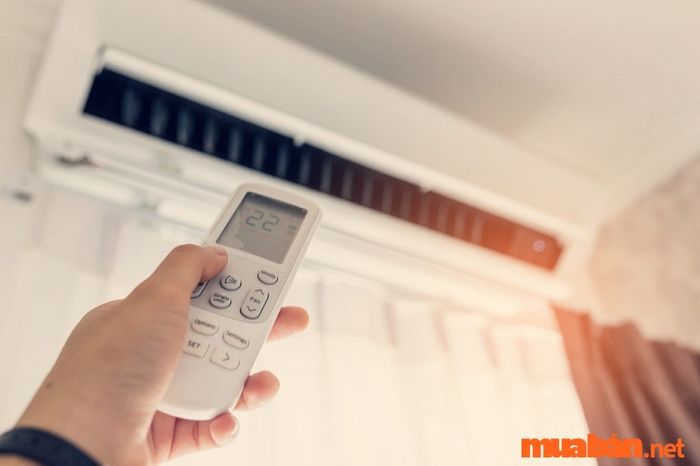 Thực hiện kiểm tra máy nén để giải quyết lỗi F0 trên máy lạnh Gree