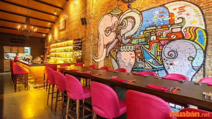 The Racha Room với không gian ấm cúng