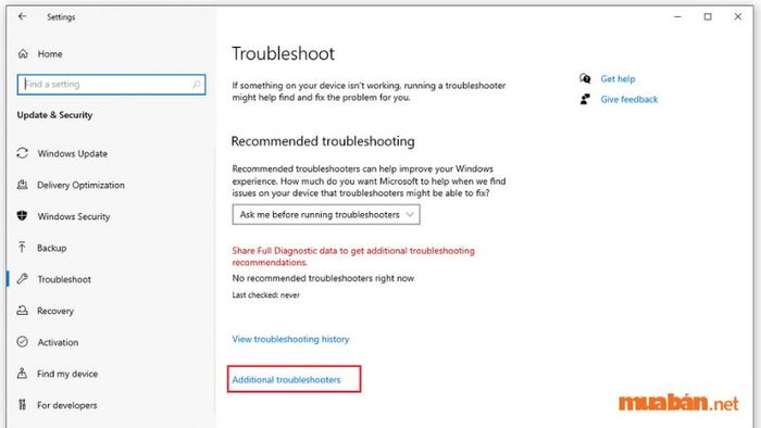 Chọn lệnh Troubleshoot và sau đó chọn Network Adapter. Tiếp theo, nhấn vào Run the troubleshooter. Hệ thống sẽ tự động kiểm tra và khắc phục lỗi màn hình laptop bị ố vàng cho bạn.