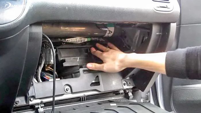 Hình ảnh bộ cảm biến nhiệt bị hỏng