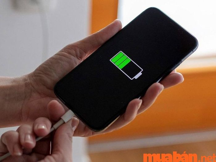 Màn hình điện thoại Samsung tối đen