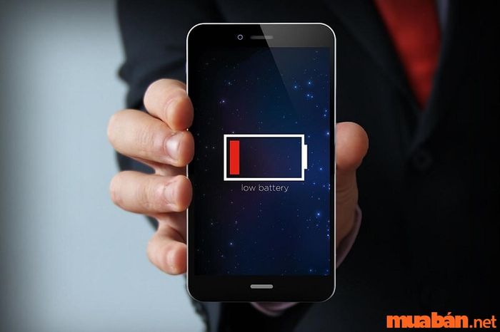 Nên giữ mức pin điện thoại trong khoảng 20% - 80%